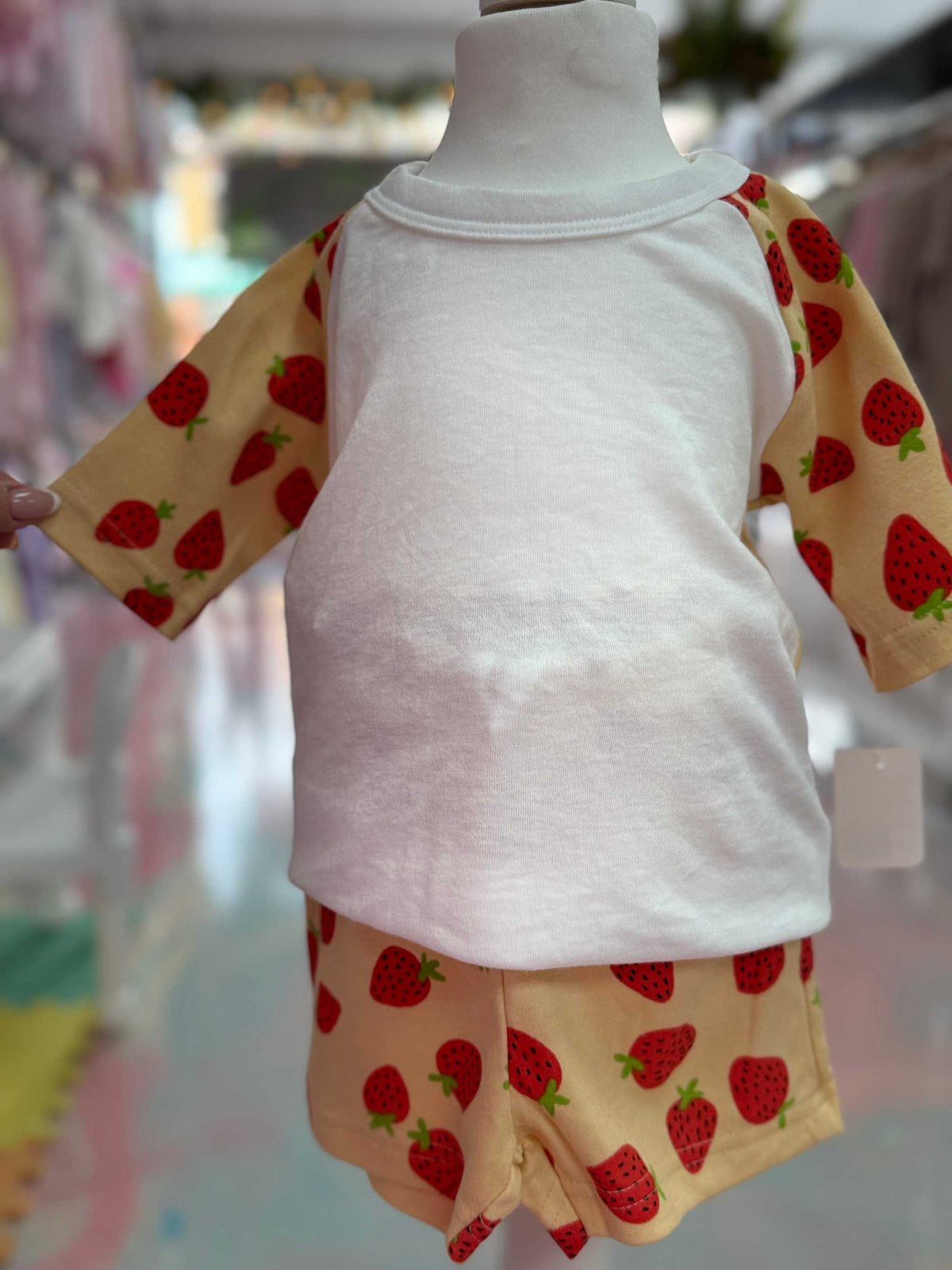 Strawberry print shorts set
